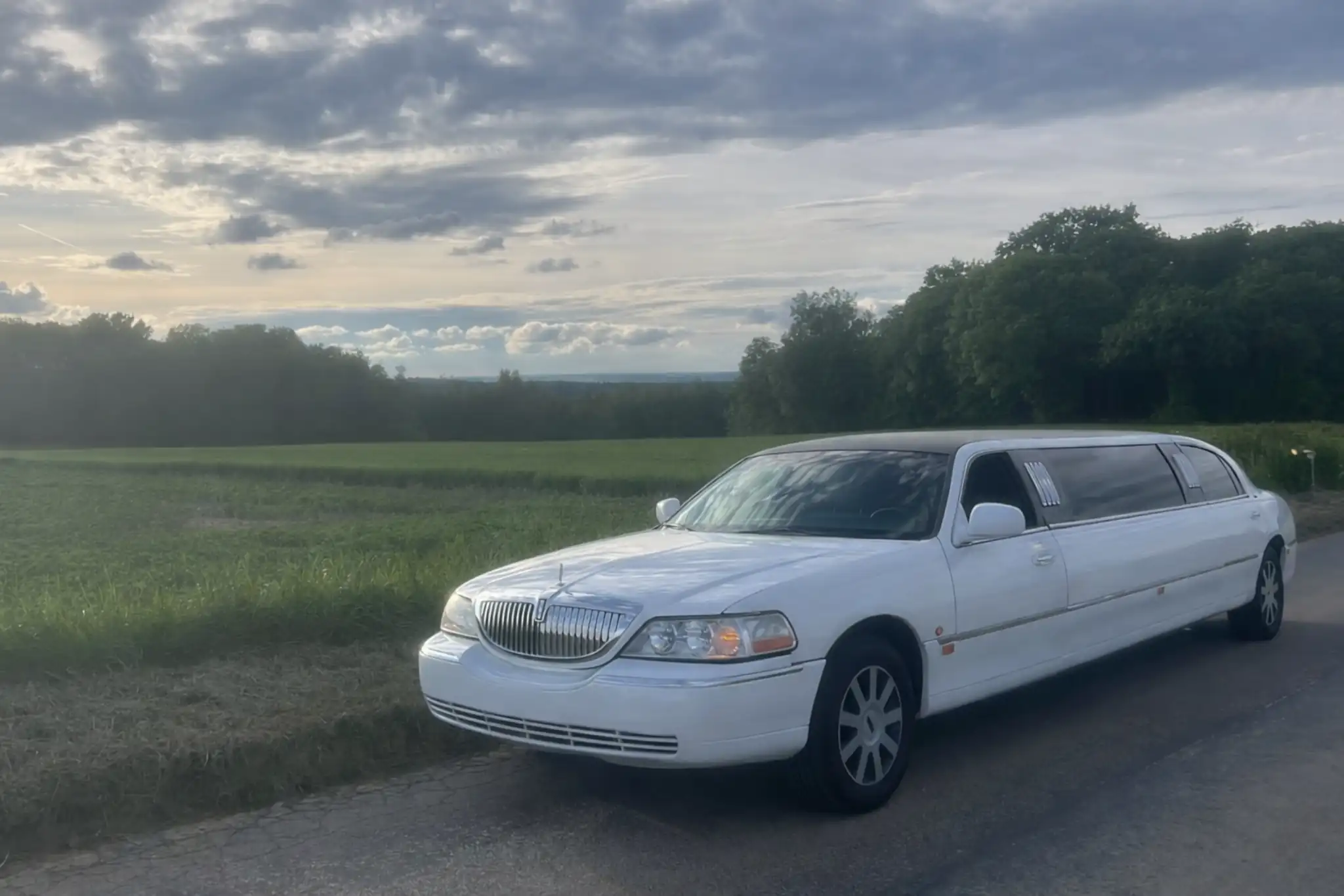 Galerie Lucky Limousine Paris 5