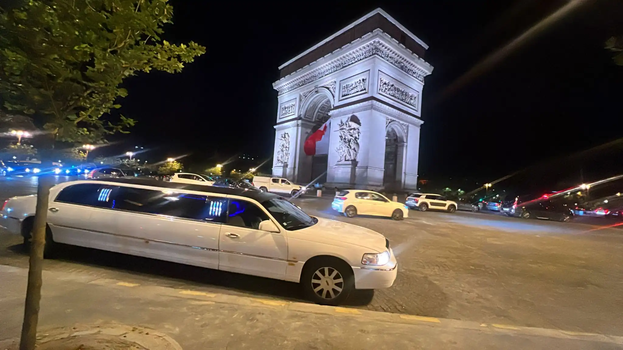 Galerie Lucky Limousine Paris 6