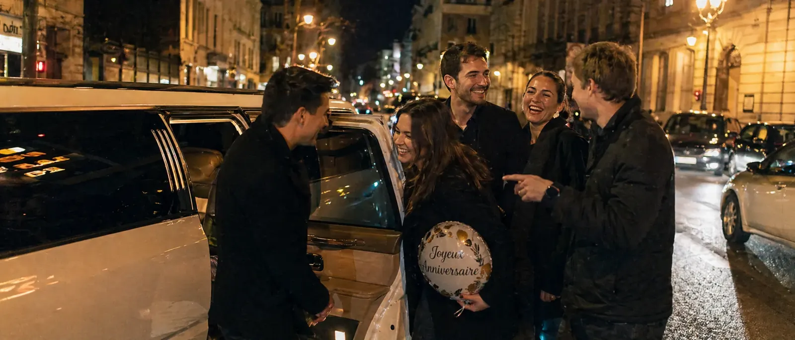 Anniversaire en limousine à Paris avec chauffeur privé